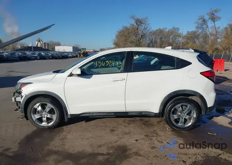 2017 Honda Hr-V Lx z USA, uszkodzony, nr VIN 3CZRU6H30HM711357